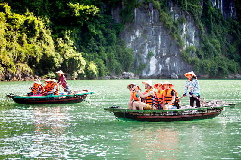 Bhaya Classic Cruises Халонг Екстер'єр фото